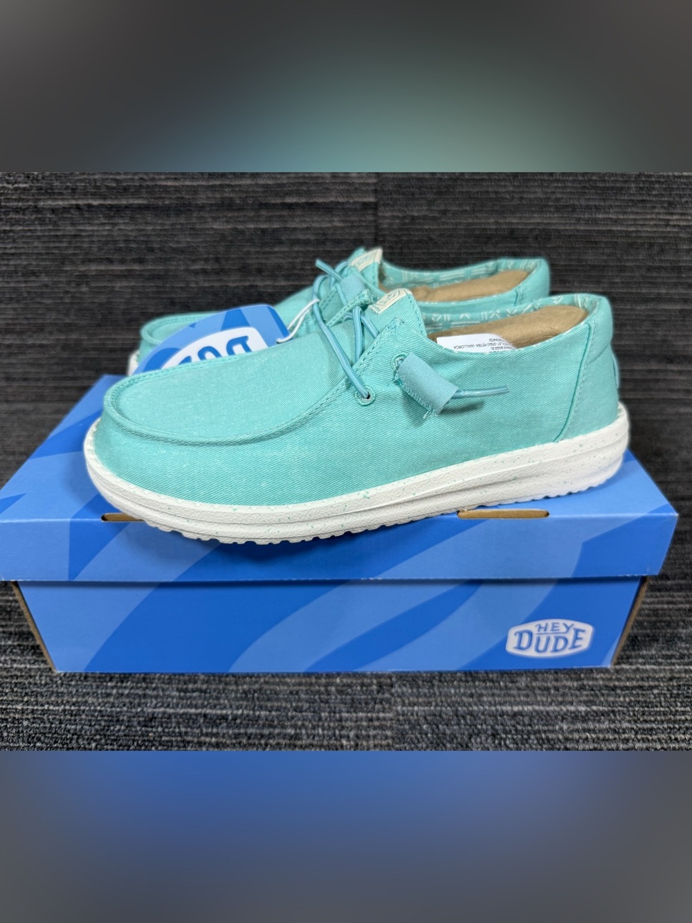 Hey Dude Wendy Turquoise Canvas Slip-On Women’s 5 New 40902-440 - Picture 2 of 8